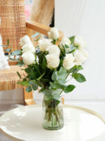 13-white-roses-vase-flowers-in-antalya.jpg