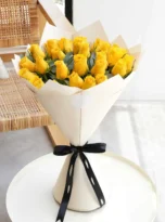 25-yellow-roses-bouquet-flowers-in-kundu.webp